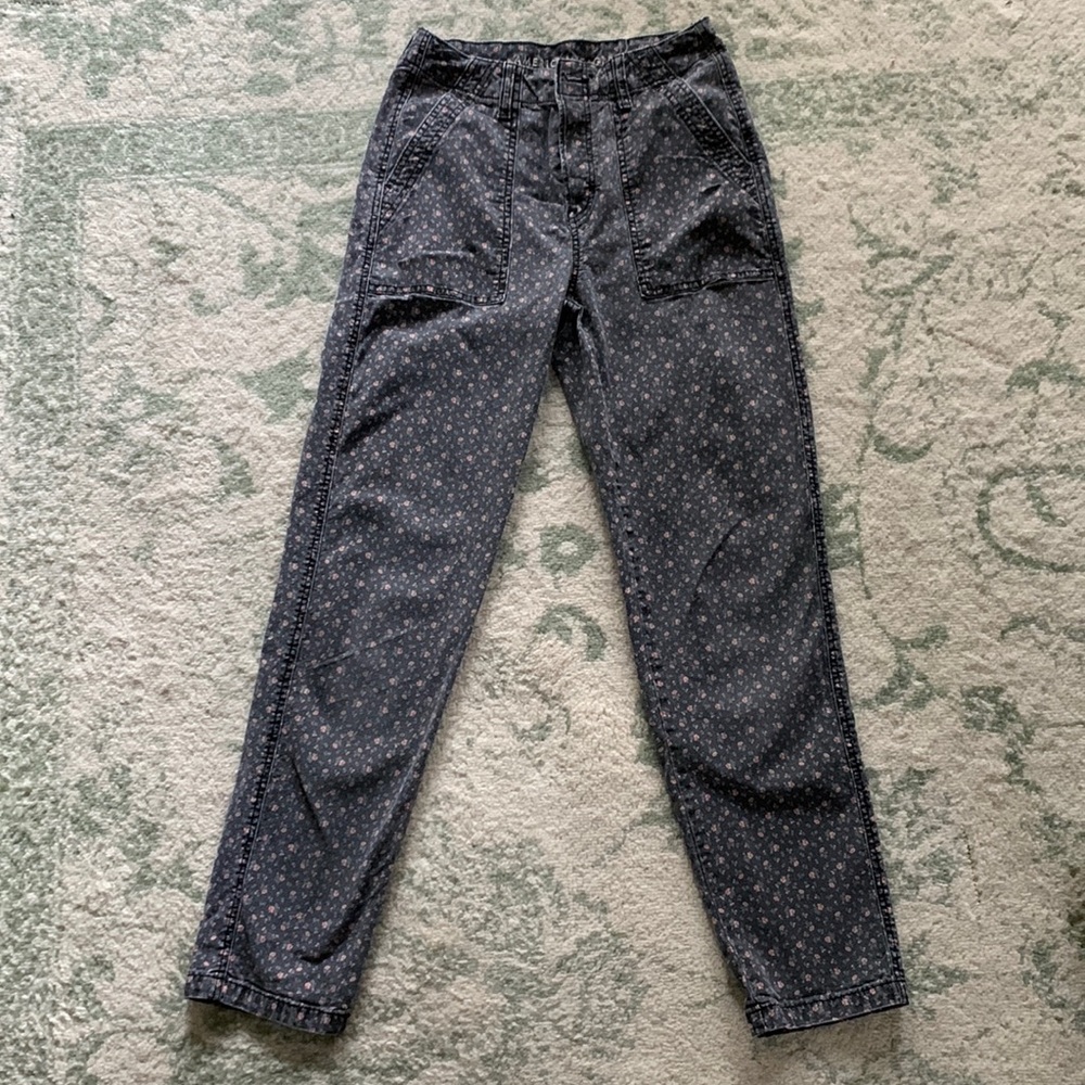 American Eagle Straight Leg Floral Pants